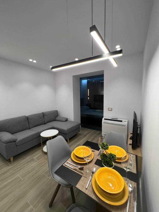 Deluxe Apartment Bllok Тирана Экстерьер фото