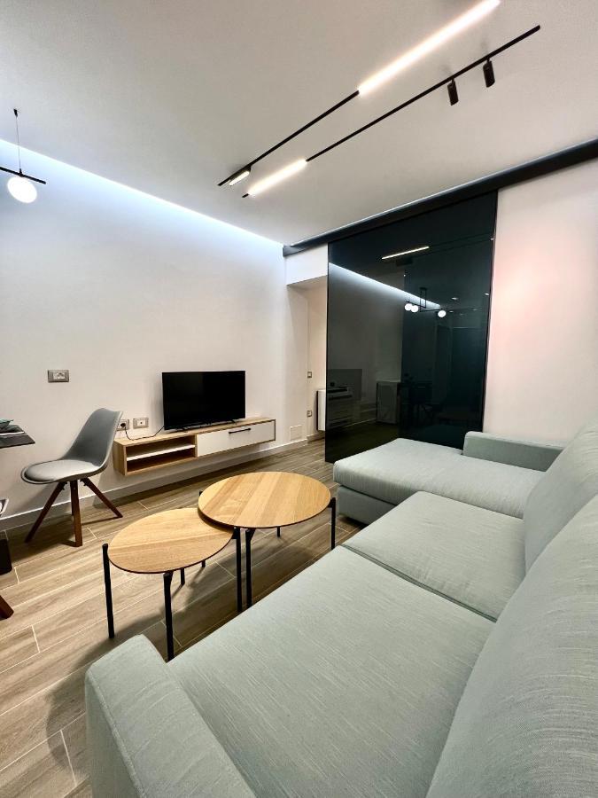 Deluxe Apartment Bllok Тирана Экстерьер фото