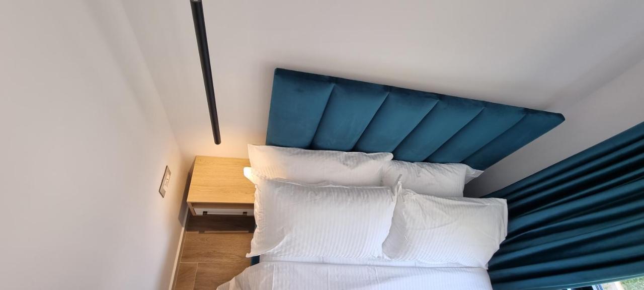 Deluxe Apartment Bllok Тирана Экстерьер фото