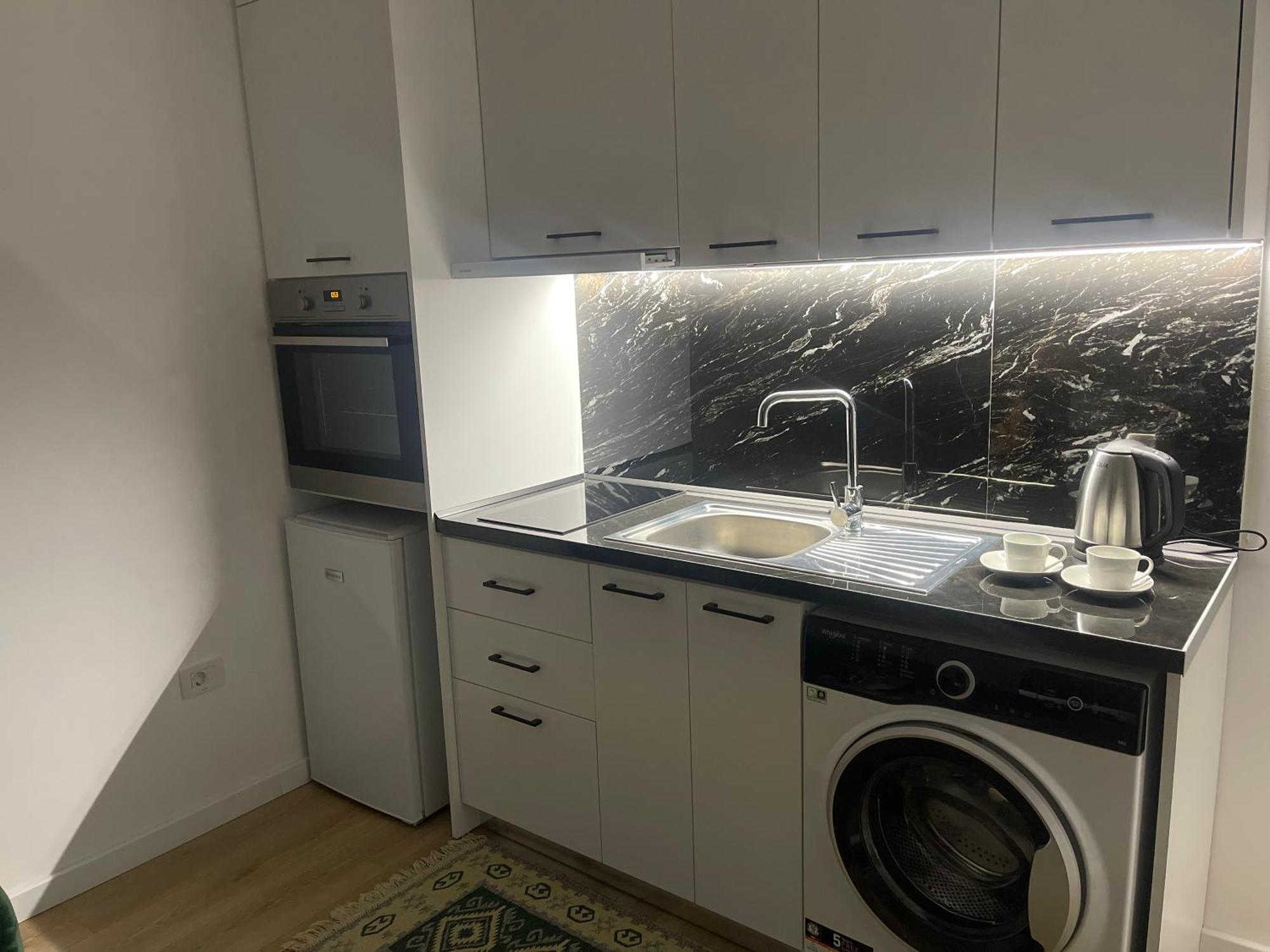 Deluxe Apartment Bllok Тирана Экстерьер фото